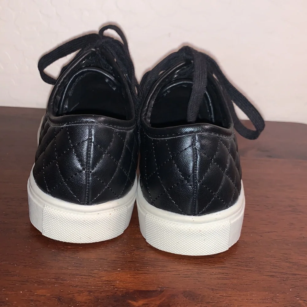 MADDEN GIRL BRAND NEW SIZE 8 SUPER CUTE LEATHER ATHLETIC SHOES - Picture 4 of 10